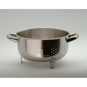 ESCURRIDERA CON PIES 22 cm. INOX LOU